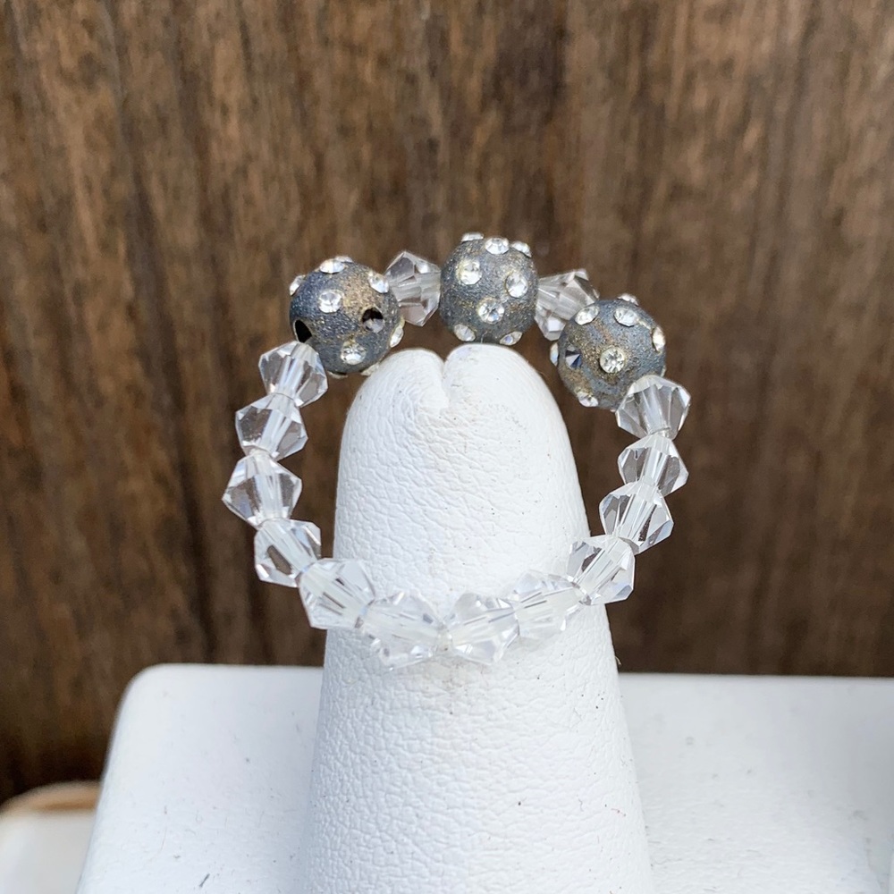 Swarovski Chrystal & silver Ring, fits all sizes!